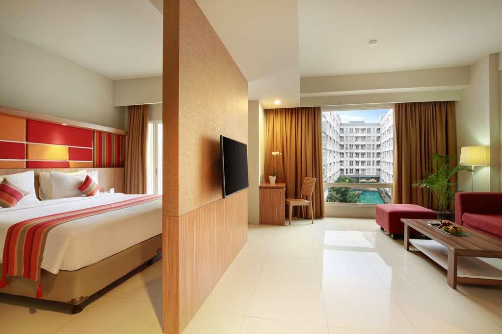 Kyriad Hotel Airport Jakarta Tangerang Room photo